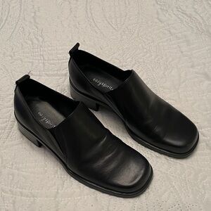 Like New Easy Spirit Black Slip In Shoes CRAWFORD  5 1/2M Leather Upper